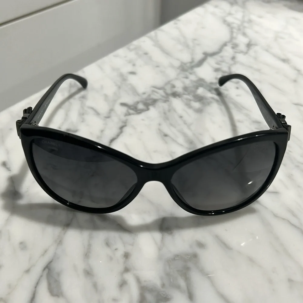 Authentic Chanel black cat eye sunglasses - Picture 7 of 7